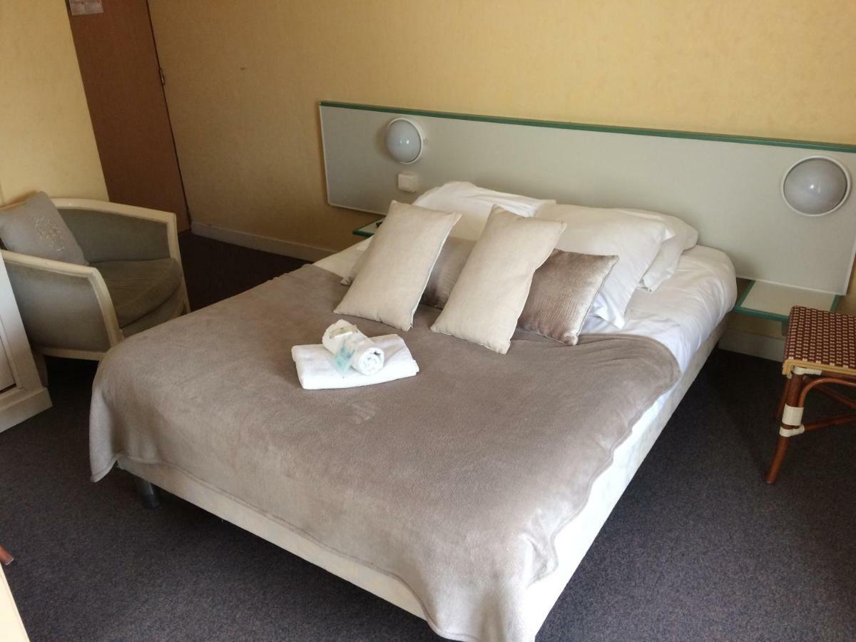Le Danicheff Hotel Pornichet Buitenkant foto